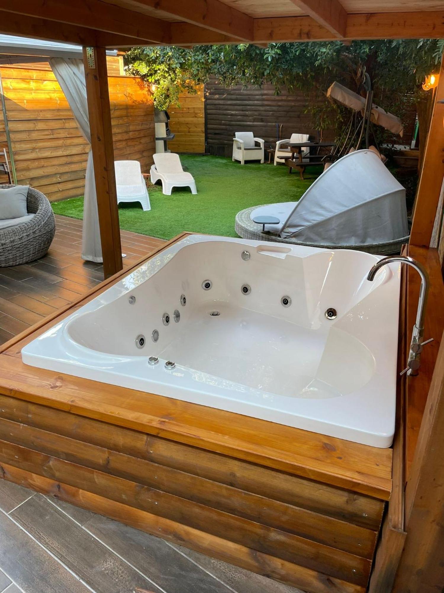 فيلا حيفافي Private Garden House المظهر الخارجي الصورة